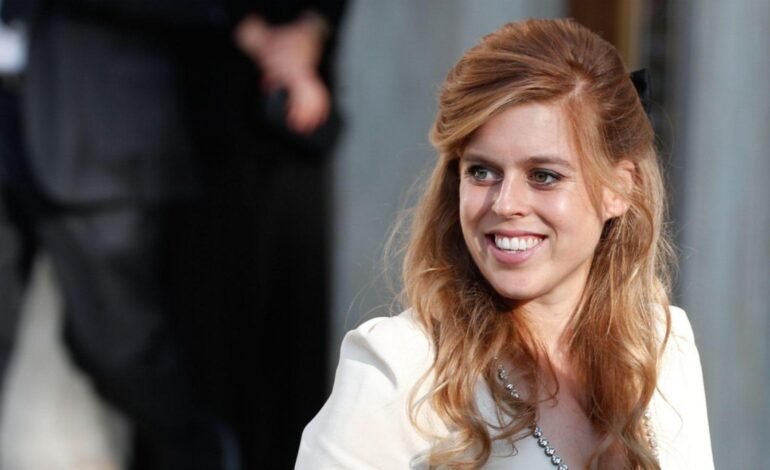 la nombran subdirectora de una ONG en plena tormenta por los escándalos de su padre, Andrés