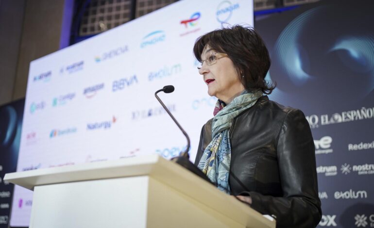 La CNMC descarta elevar la tasa de retribución de las eléctricas pese a la presión del sector y las dudas de Sara Aagesen