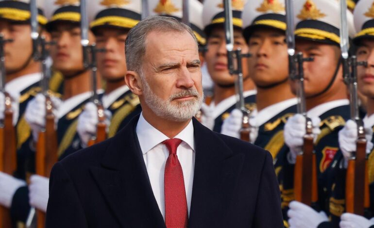 de la imposición del Toisón de Oro a su madre al reencuentro con sus dos hijas