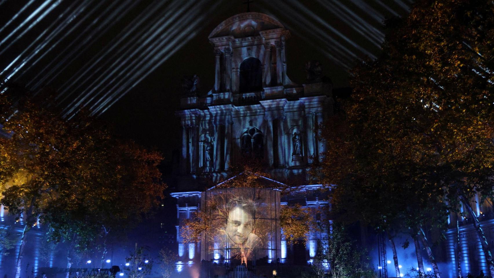 Francia homenajea a las 132 víctimas mortales de los atentados terroristas de Bataclán al cumplirse diez años