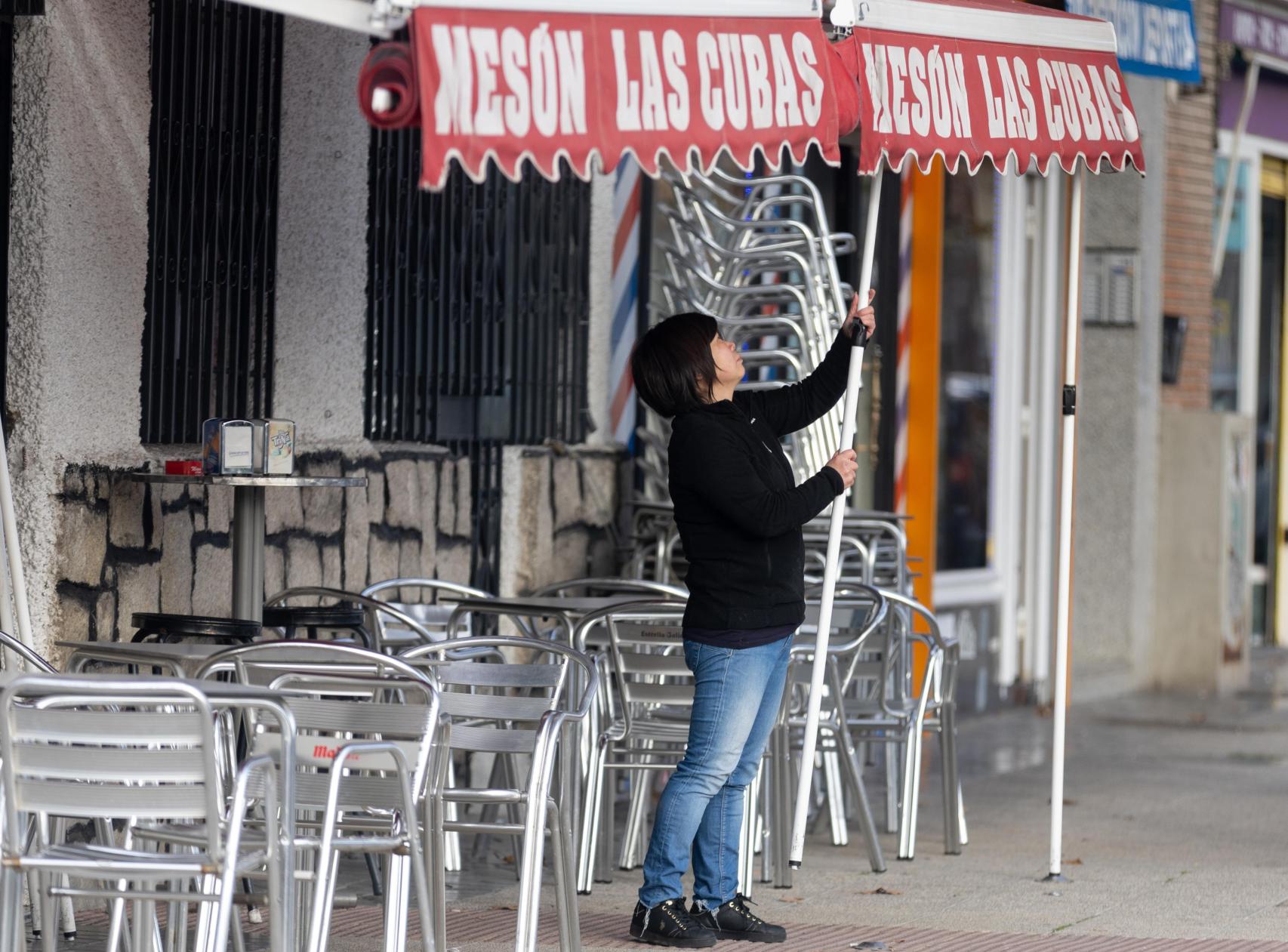 El 10% de los asalariados españoles, casi dos millones de personas, cobra menos de 1.070 euros brutos al mes