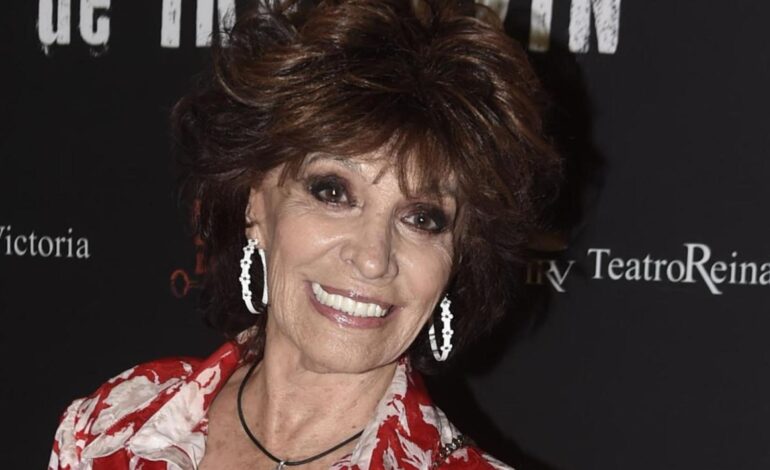 arruinada, alejada de la televisión y cuidada por su hija, Raquel Waitzman