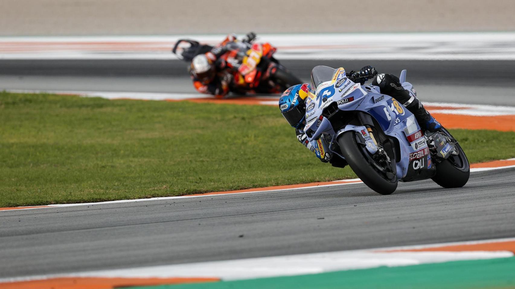 Recital de Álex Márquez en Valencia para sumar su segunda victoria consecutiva en la carrera al sprint