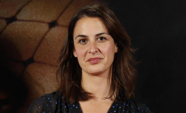 Imágenes del día: Rita Maestre abre el álbum de su íntimo plan familiar en su piso de Carabanchel