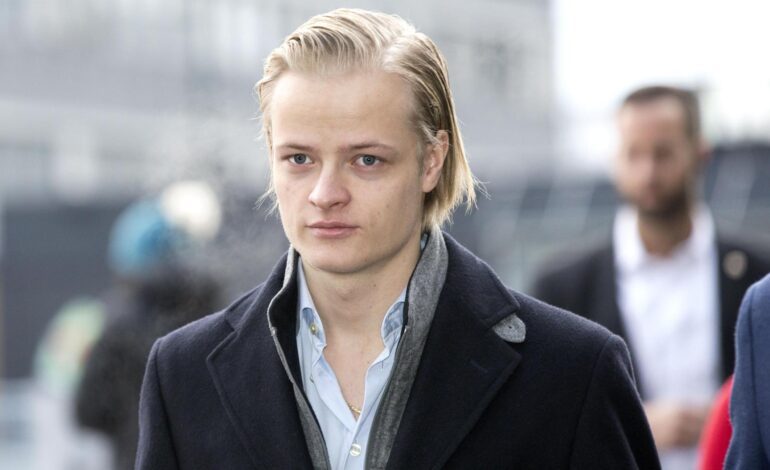 el Tribunal rechaza detener la venta de un polémico libro sobre el hijo de Mette-Marit