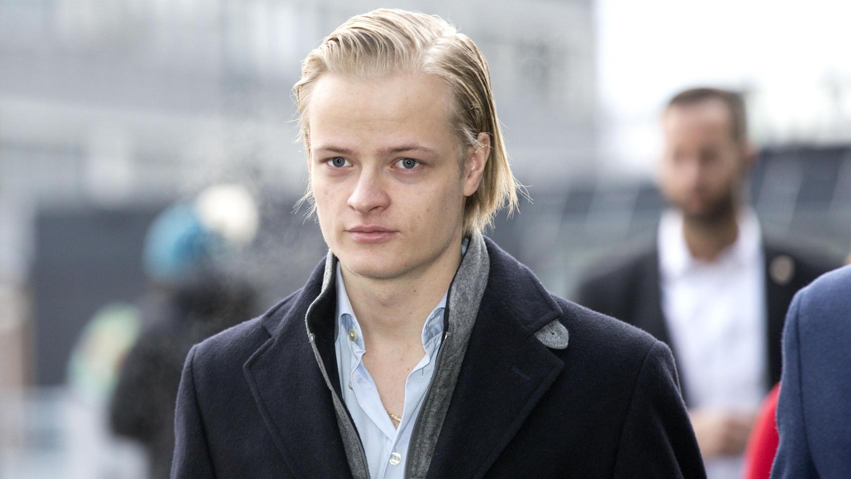 el Tribunal rechaza detener la venta de un polémico libro sobre el hijo de Mette-Marit