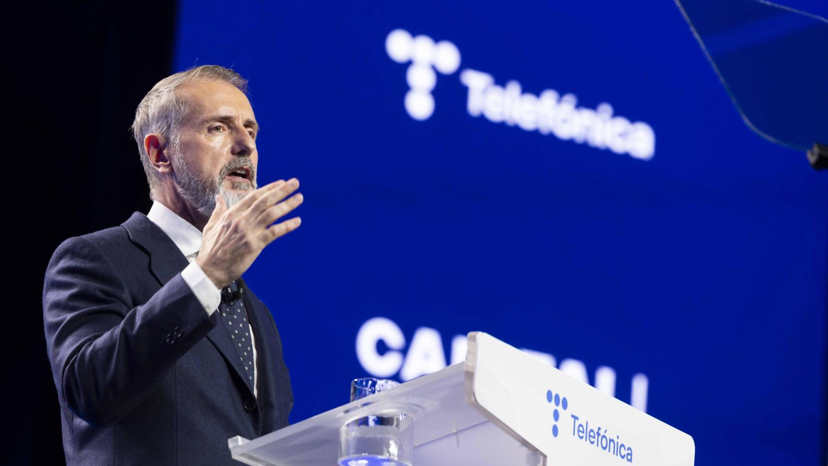 Telefónica acelera el ERE para lograr un acuerdo antes de que acabe el año y registrar su coste en las cuentas de 2025