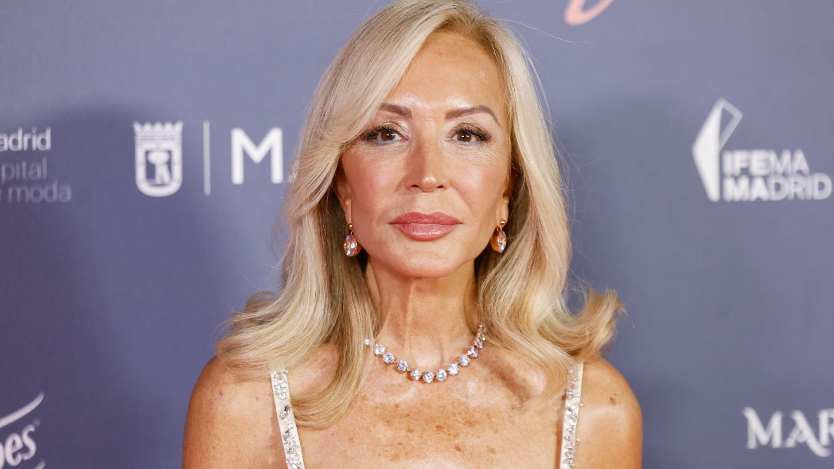 Me levanto a las 6 de la mañana y siempre ceno a las 7 de la tarde