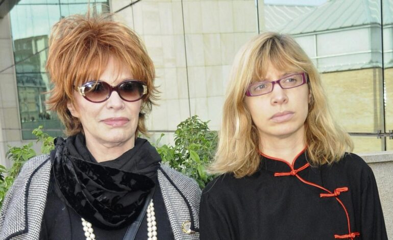 dónde están sus enseres y unas redes ‘secretas’