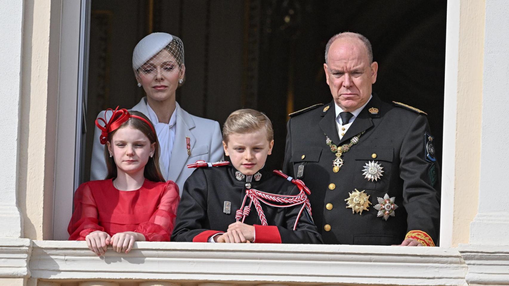 del protagonismo de los mellizos Jacques y Gabriella a la unión de los sobrinos del príncipe Alberto