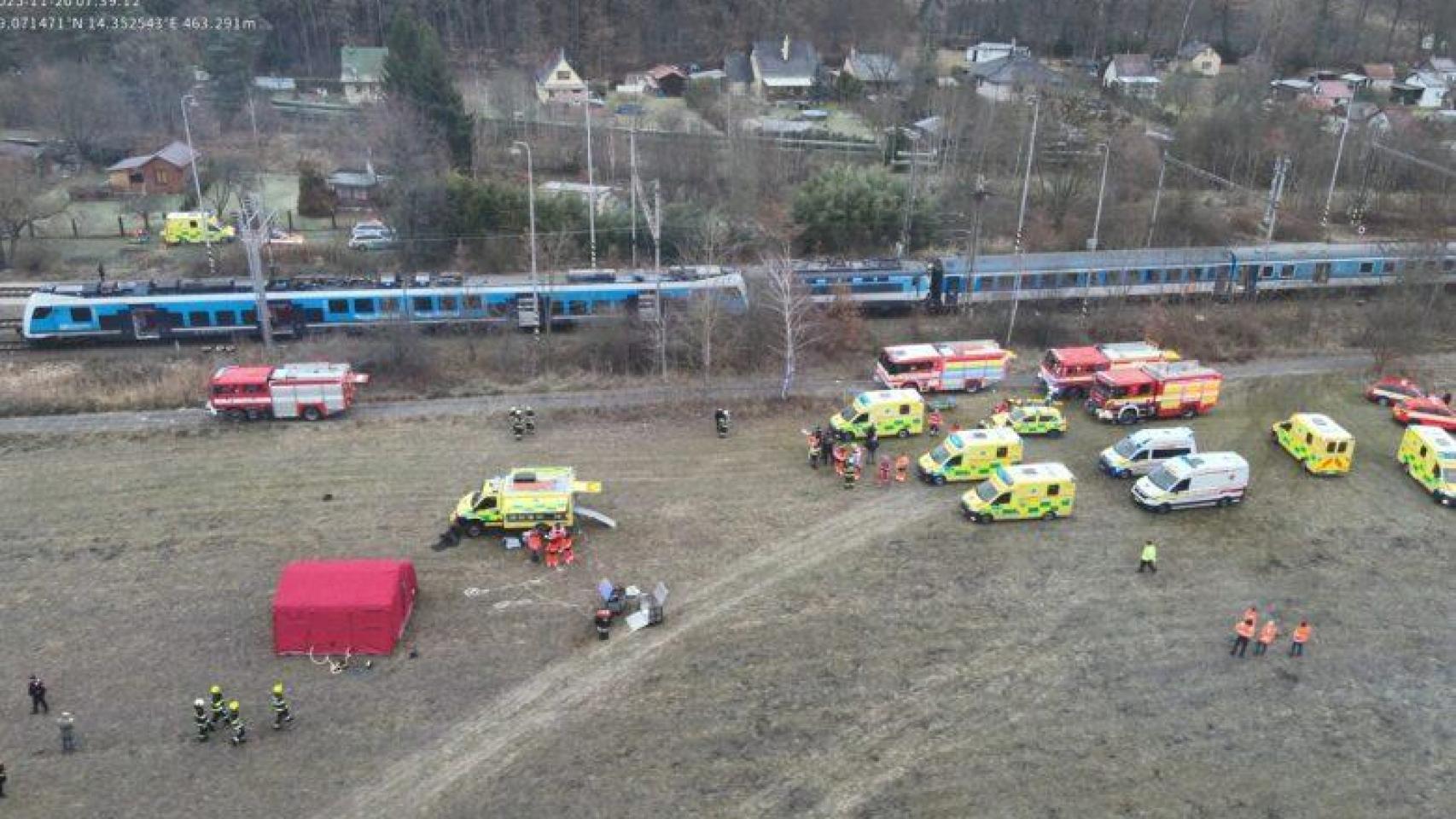 Más de 50 heridos, cinco de ellos graves, en una colisión de trenes en República Checa