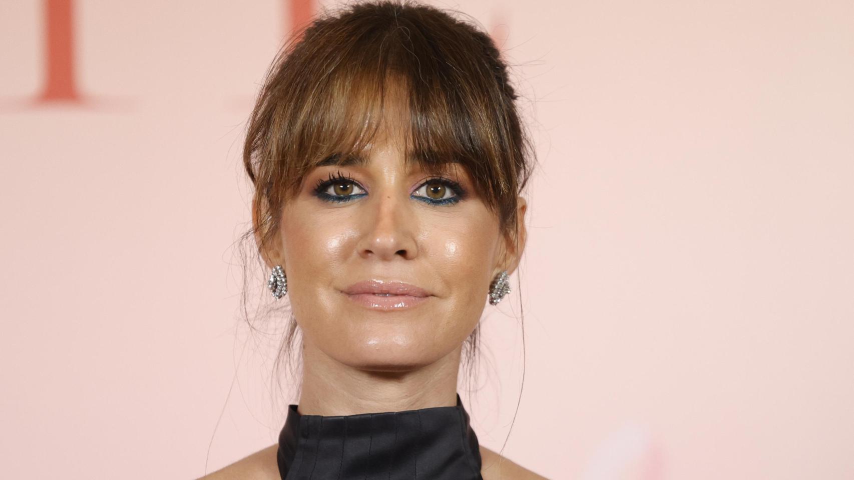 Isabel Jiménez combate el gélido frío de Madrid con un abrigo de pelo que está súper rebajado