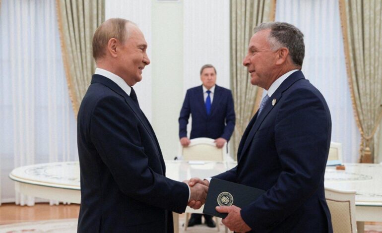 Trump ordena a su negociador Witkoff reunirse con Putin en Moscú para alcanzar un acuerdo de paz sobre Ucrania