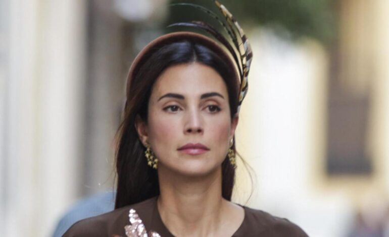 El bolso tipo saco más práctico y cómodo lo tiene Sassa de Osma y puede ser tuyo por 270 euros