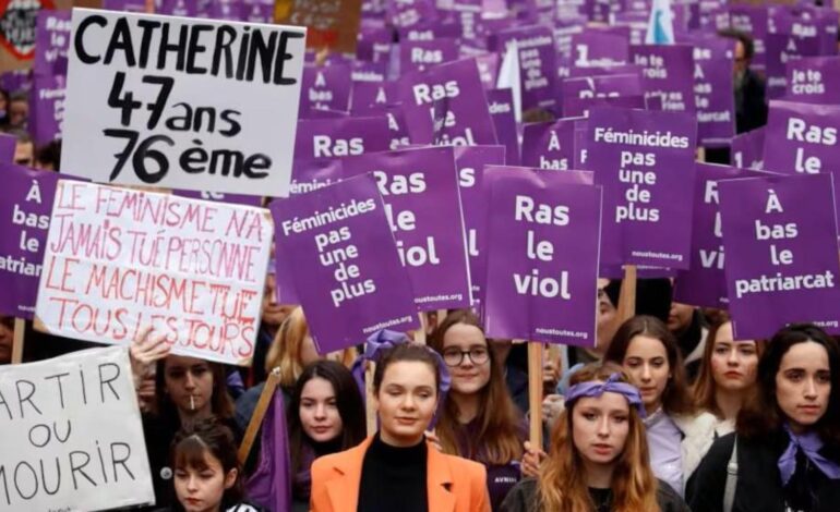 Más de 240 mujeres denuncian haber sido drogadas por un ex alto cargo del Gobierno francés durante casi una década