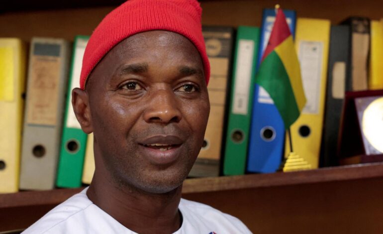 “No hubo golpe, Sissoco vio que iba a perder y le pasó el poder a los militares”