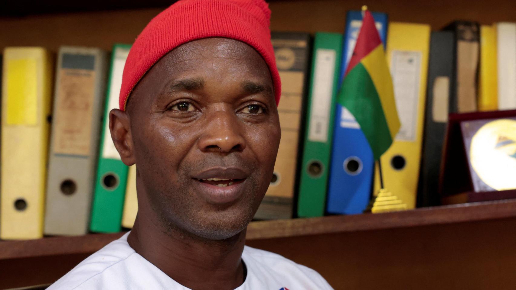 “No hubo golpe, Sissoco vio que iba a perder y le pasó el poder a los militares”