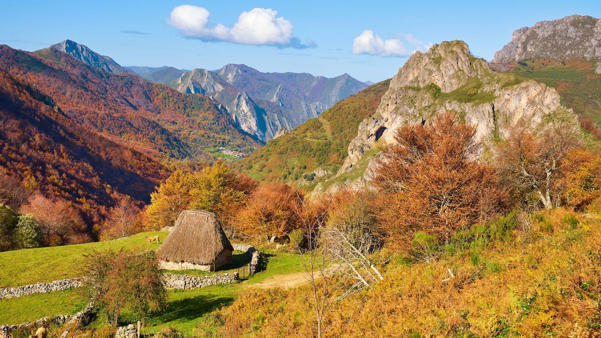 Los 8 senderos más bonitos de Asturias para tus próximas escapadas de otoño