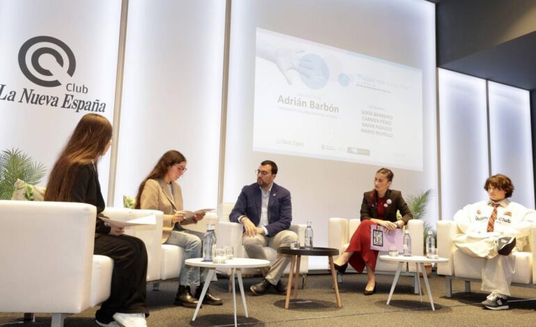 VÍDEO: Los niños y niñas piden la palabra en el acto de UNICEF con Adrián Barbón