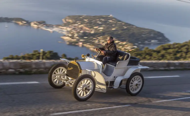 cuando el automóvil dejó de ser un carruaje motorizado