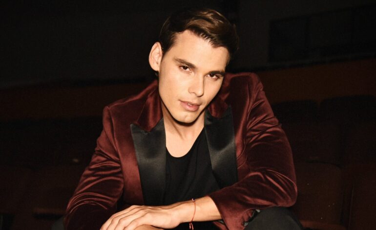 Pascal presenta su nuevo tema ‘Dame Tu Mano’ y se sincera: «Mi música nace de mi abuelo»