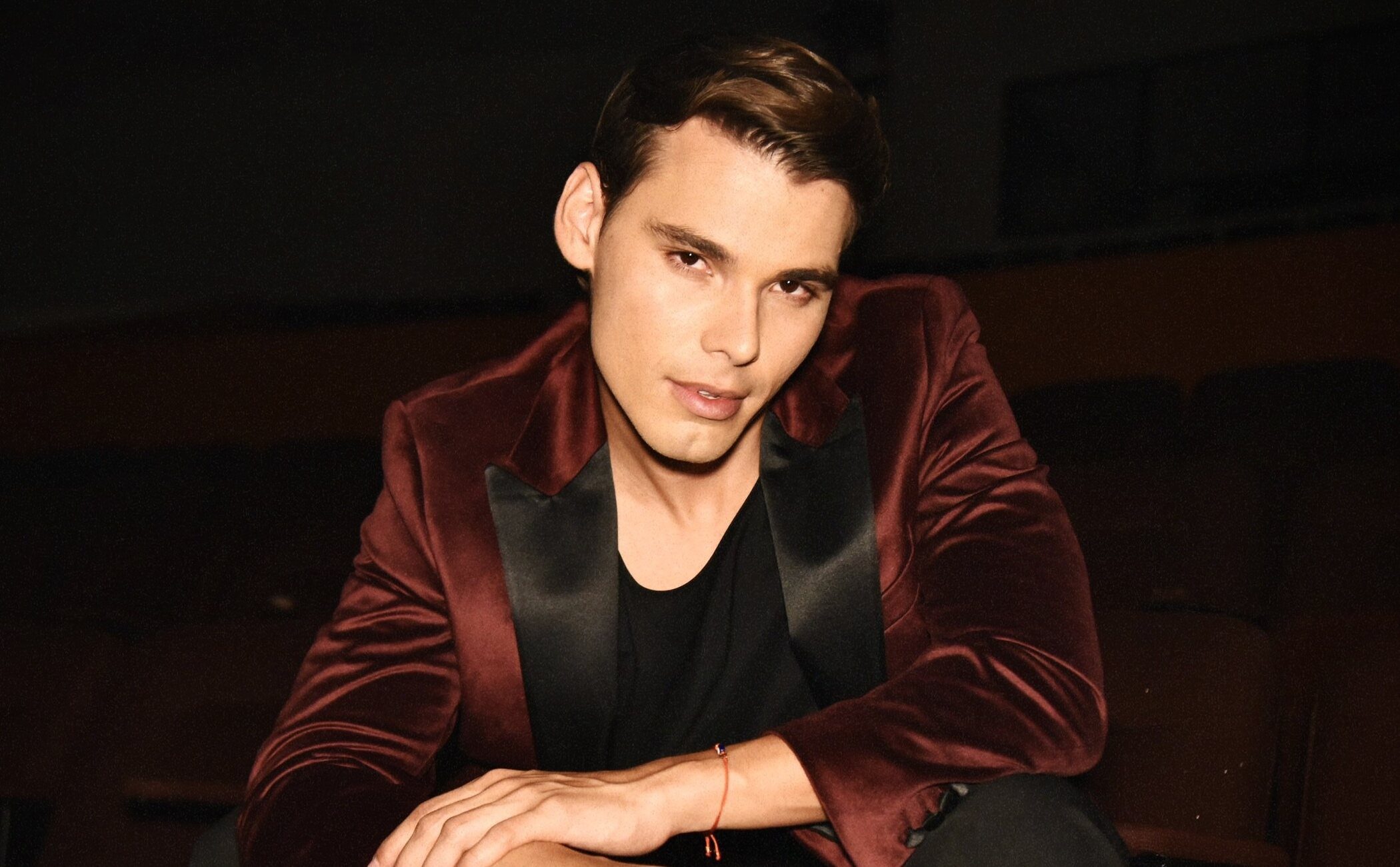 Pascal presenta su nuevo tema ‘Dame Tu Mano’ y se sincera: «Mi música nace de mi abuelo»