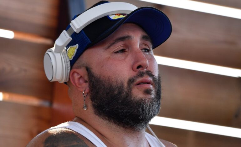 Kiko Rivera visita a Jessica Bueno en su casa junto a sus hijas tras su separación de Irene Rosales