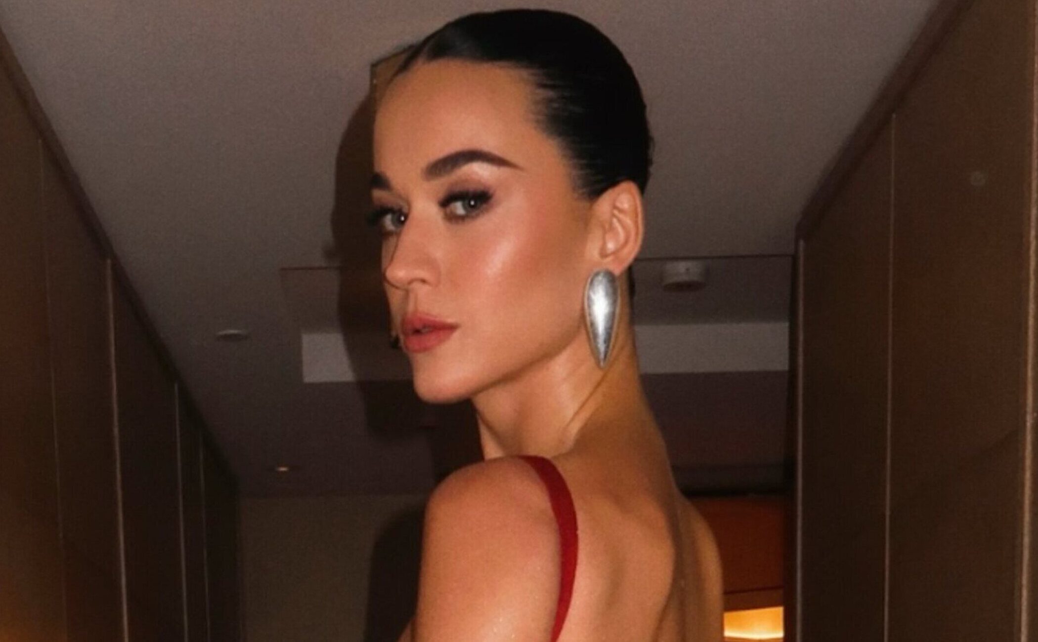 Katy Perry confiesa los detalles de su ruptura con Orlando Bloom en su nueva Canción ‘Bandaids’