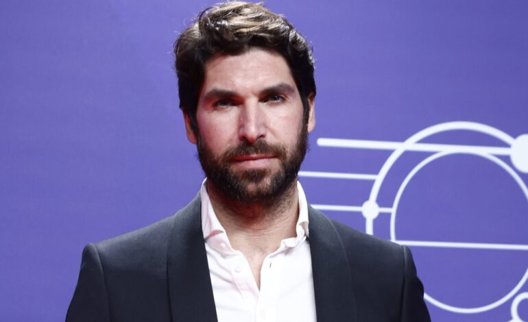 Cayetano Rivera estrella su furgoneta contra una palmera y podría haber dado positivo en un test de alcoholemia