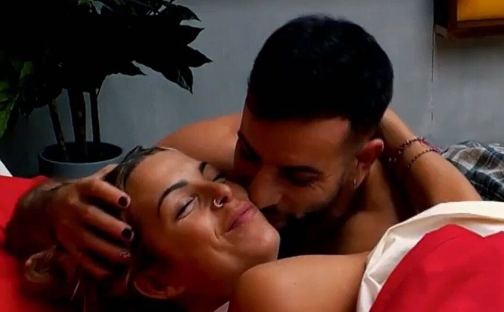 Íñigo y Edurne vuelven a acercarse y se desvela qué pasó bajo las sábanas en la casa de ‘GH 20’