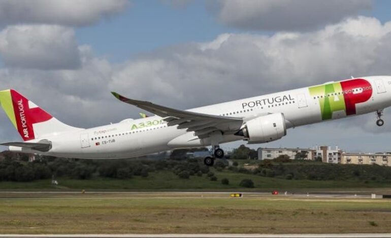 IAG, matriz de Iberia, ultima su oferta por TAP, la aerolínea de bandera portuguesa