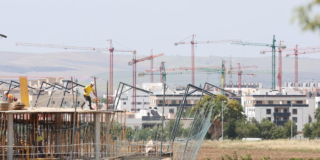 La banca reabre el grifo del crédito promotor 16 años después de la gran crisis