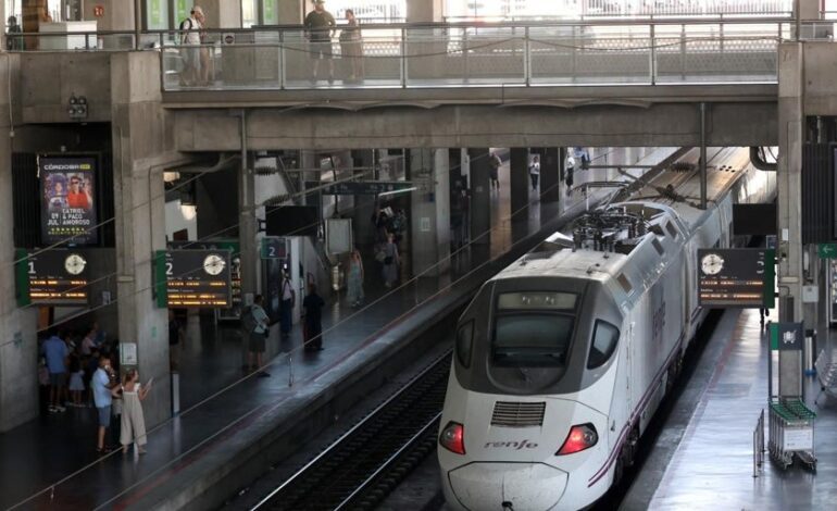 El PP devuelve la ley de movilidad sostenible al Congreso para que vote recuperar el compromiso de puntualidad de Renfe