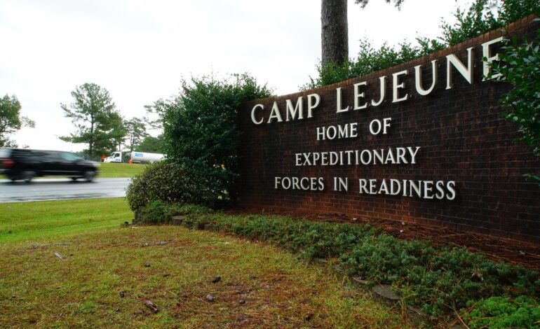 Marines de EEUU hacen maniobras de desembarco entre la creciente presión sobre Venezuela