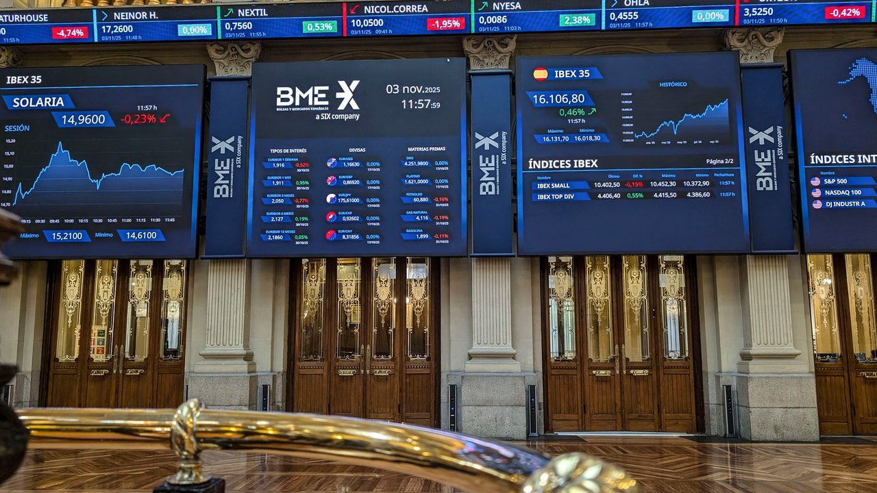 Indra lidera el Ibex 35