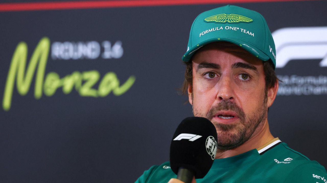 Alonso ensalza al piloto de moda que quiere dar el salto a la F1: «Es increíblemente talentoso…»