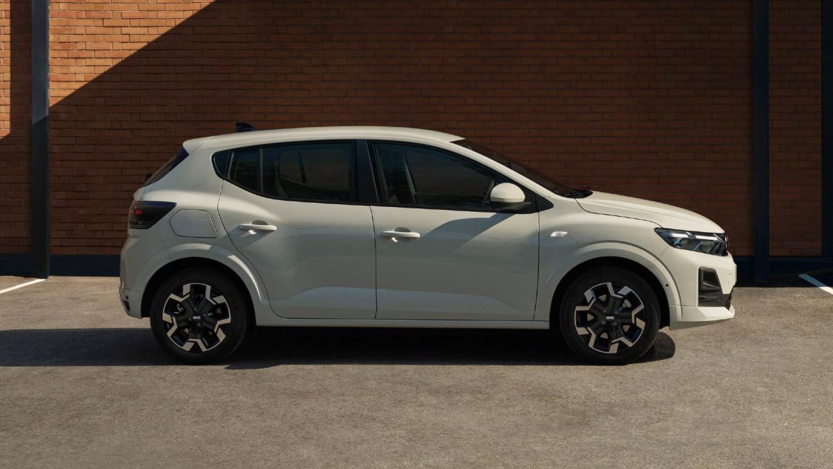 ¿Cuánto cuesta el coche más vendido en España en octubre?