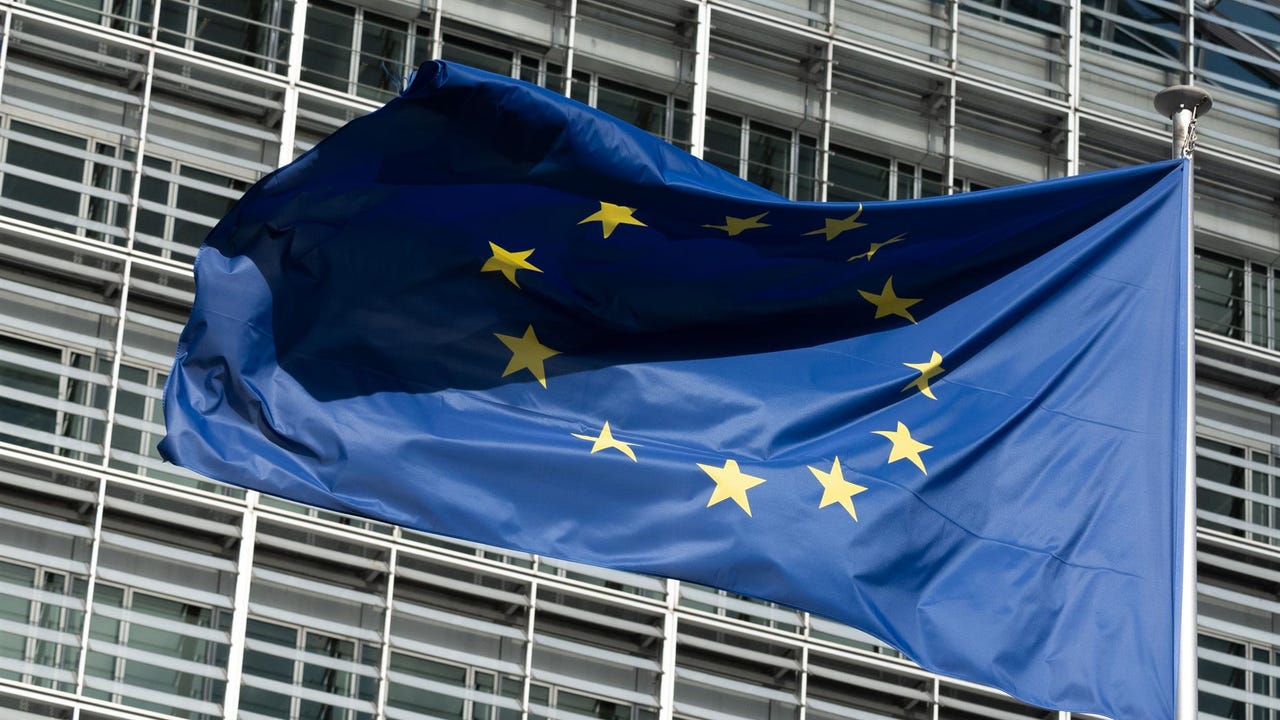 Bruselas evita atribuir los incidentes con drones en Bélgica y Suecia y reconoce que «se trata de una guerra híbrida»