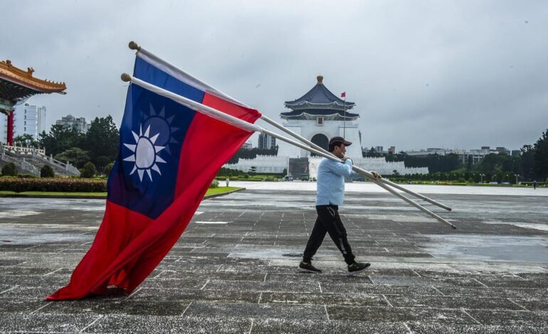 submarinos, bombarderos y operaciones especiales
