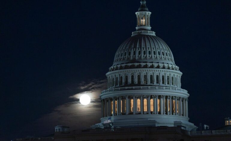 Senadores republicanos y demócratas alcanzan acuerdo para reabrir el gobierno federal