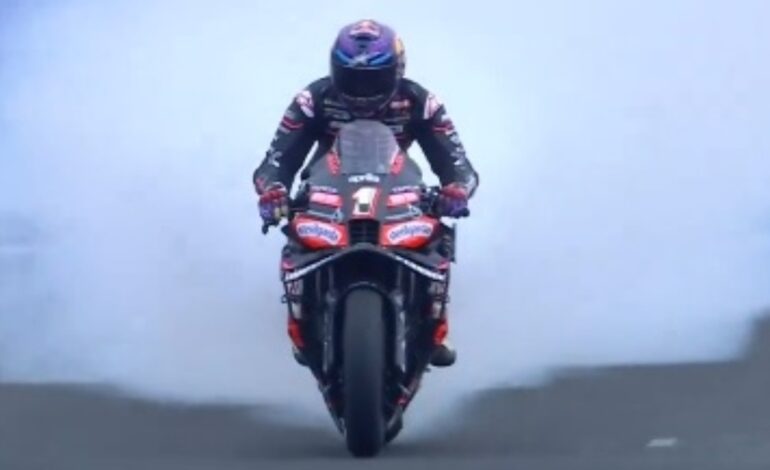 Con esta moto puede ganar…