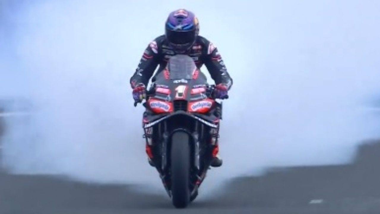 Con esta moto puede ganar…