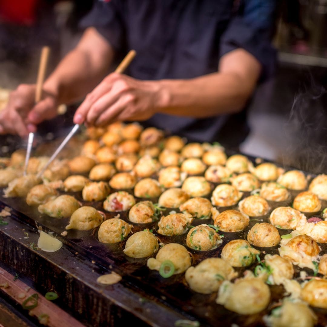 Restaurant Takoyaki dans la ville d'Osaka, Japon
