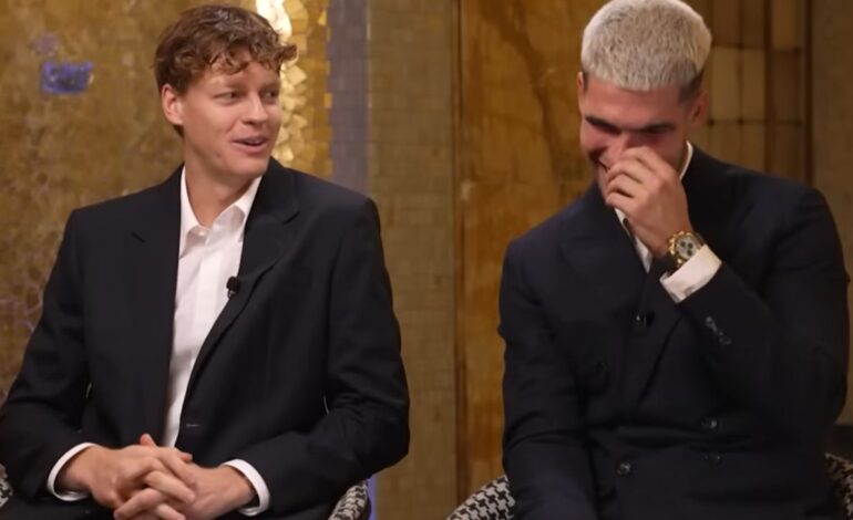 El vacile de Carlos Alcaraz a Sinner cuando les preguntan por su rivalidad