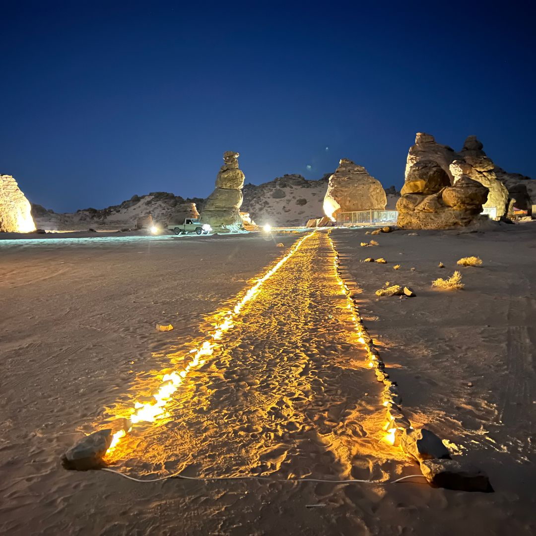 Observación de estrellas en Al Gharameel, AlUla, Arabia Saudita