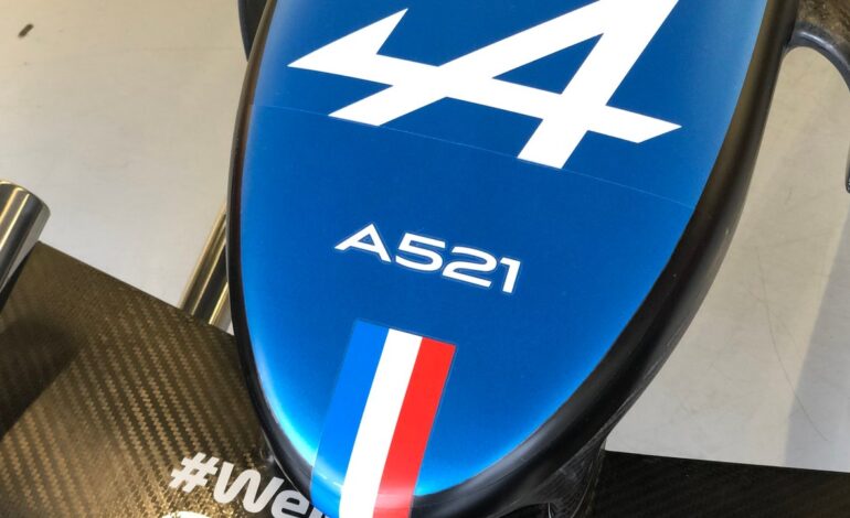 El extraño asalto de dos individuos a las instalaciones de Alpine: ¿Un caso de espionaje?