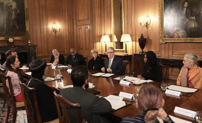 El gobierno laborista de Starmer planea una gran subida de impuestos a la clase trabajadora