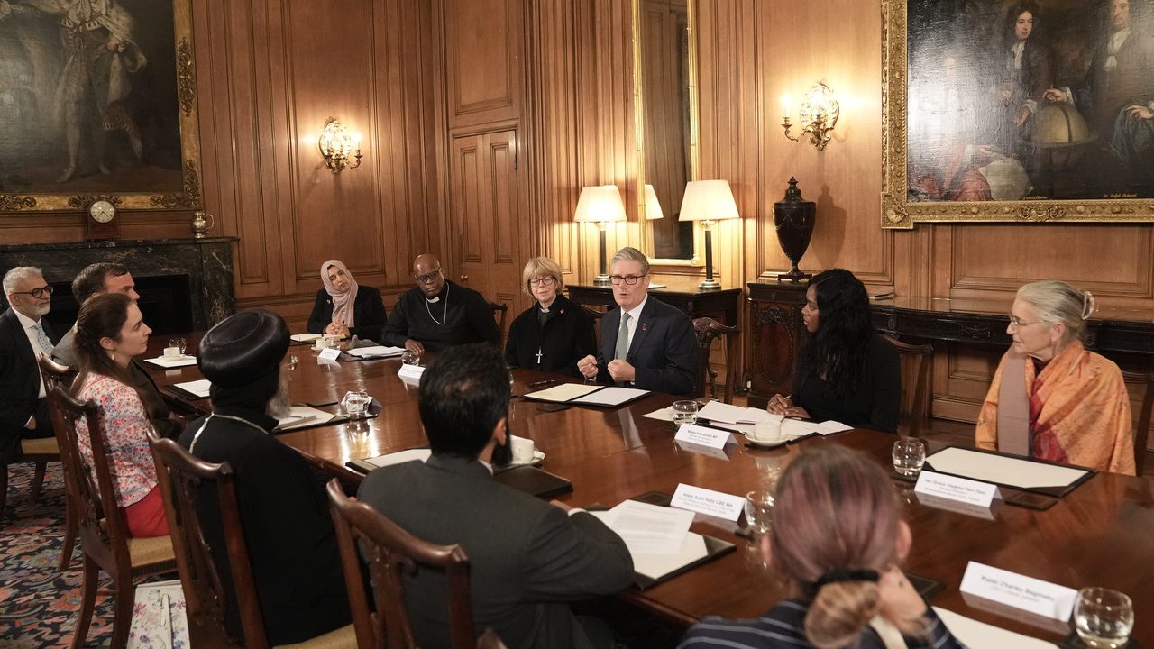 El gobierno laborista de Starmer planea una gran subida de impuestos a la clase trabajadora