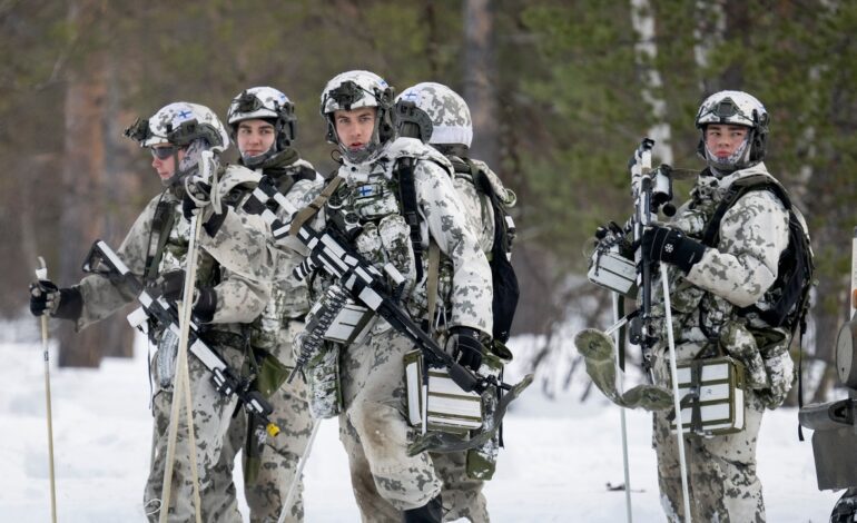 1.000 campos de tiro para reforzar su defensa ante la amenaza rusa