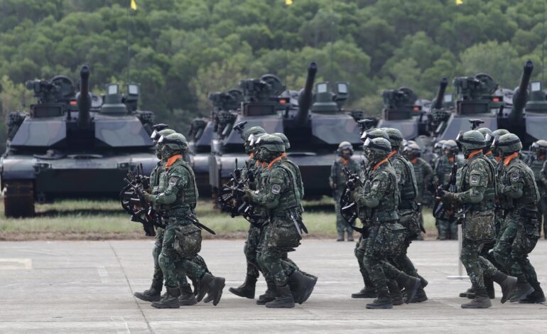 China pide a EEUU que no cruce la «línea roja» de Taiwán tras anunciar una venta masiva de armas a la isla